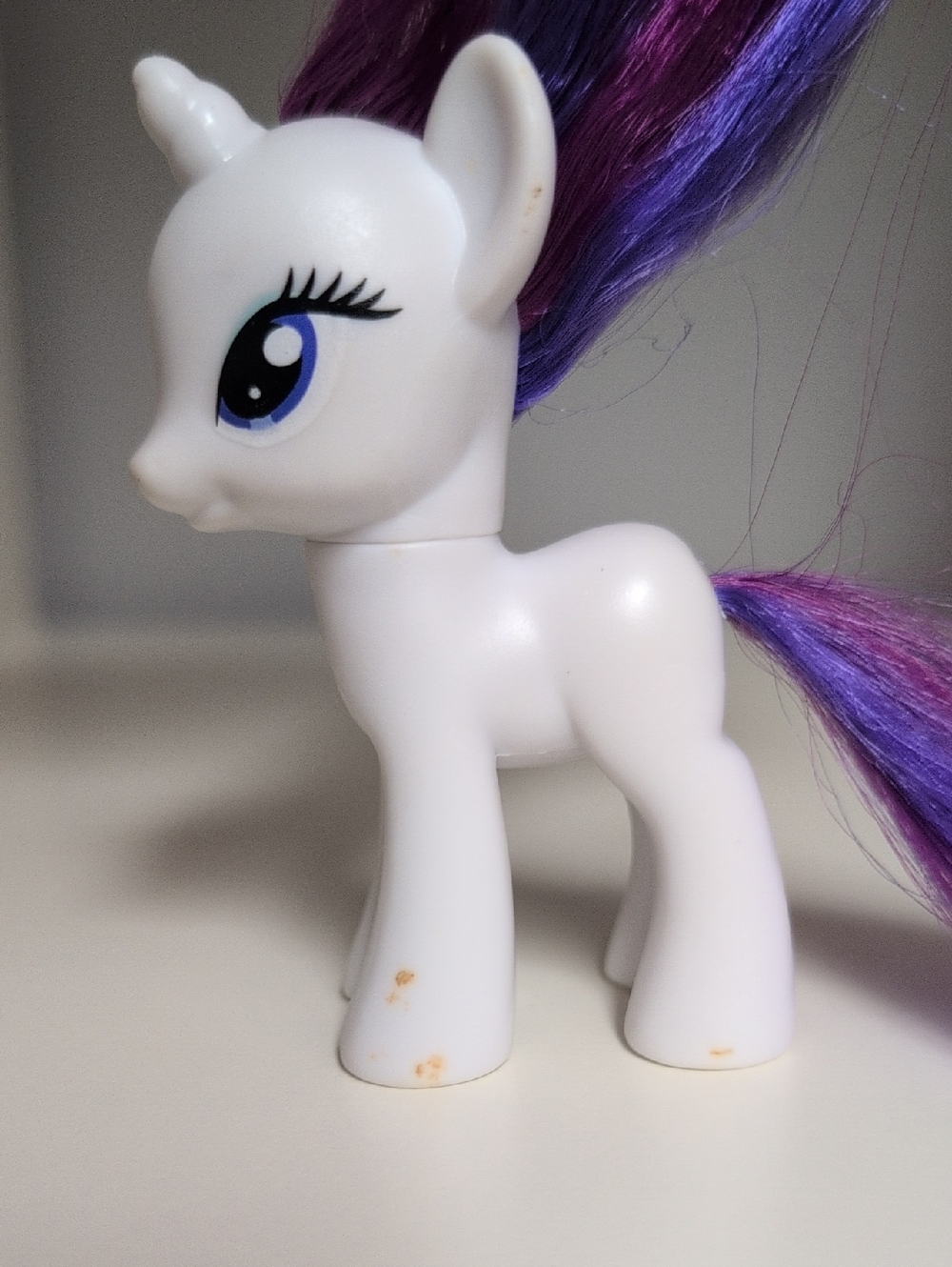 💜2/$20💜 My Little Pony Rarity 3" MLP Collectible Horse Figure G4 2010 Hasbro - Picture 3 of 8